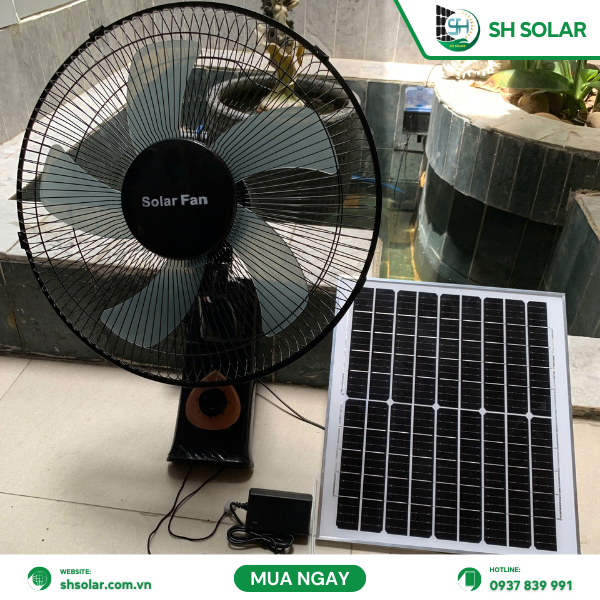 Quạt treo tường năng lượng mặt trời